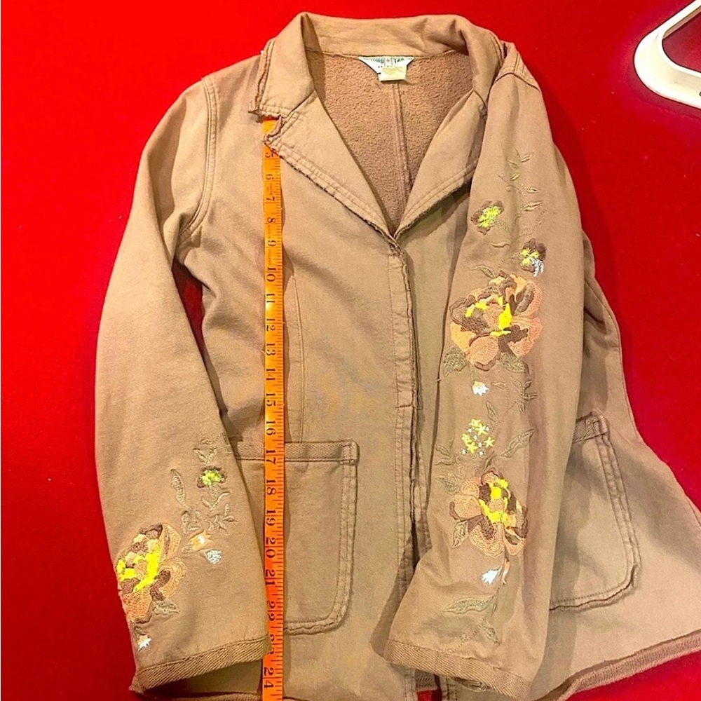 Hard Tail “sweatshirt” blazer. Embroidered sleeve. Cool